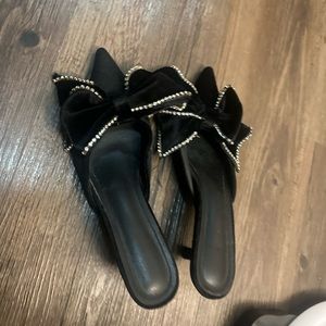 Bow Velvet mini heels